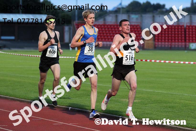 Senior graded 3000 metres, 2019 North East Grand Prix, Gateshead Stadium. Photo: David T. Hewitson/Sports for All Pics